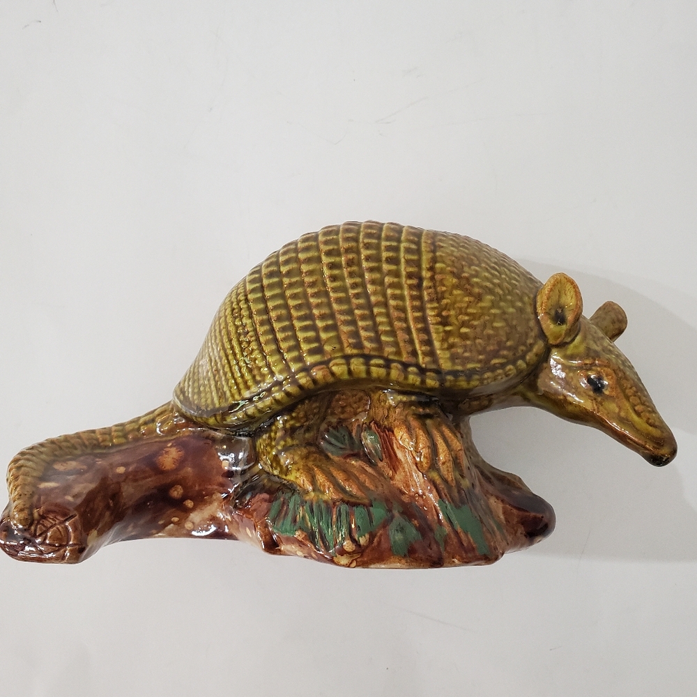 Ceramic Armadillo Figure 8.5L x 4.5H x 3.5"W 1996 No Cracks! Gag Gift! Unique! - Picture 12 of 15